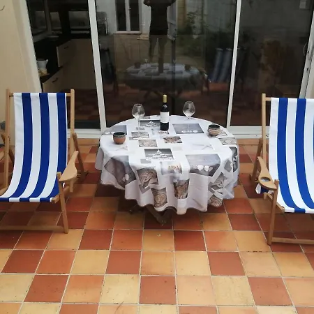 Maison De Vacances A Saint Emilion Vakantiehuis *